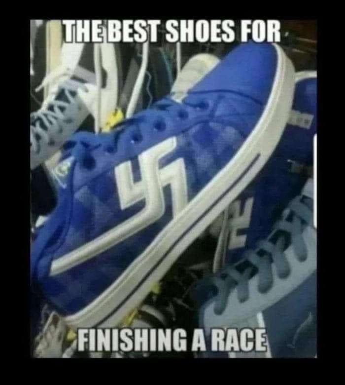 THE BEST SHOES FOR
卐
P
河
FR
FINISHING A RACE