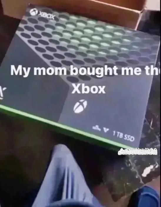 XBOX
My mom bought me th
Xbox
AV 1TB SSD